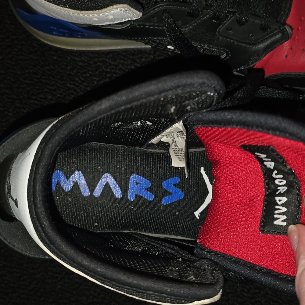 Air Jordan's - Picture 8 of 12